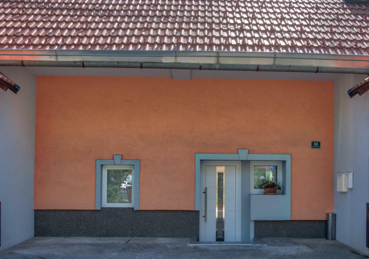 Apartment Pod Velbi Ljubljana Bagian luar foto